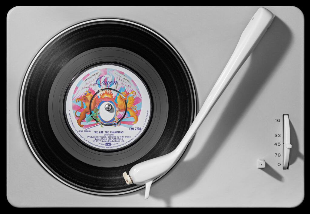 Vinylography Iconic Queen, We Will Rock You on Braun PC3