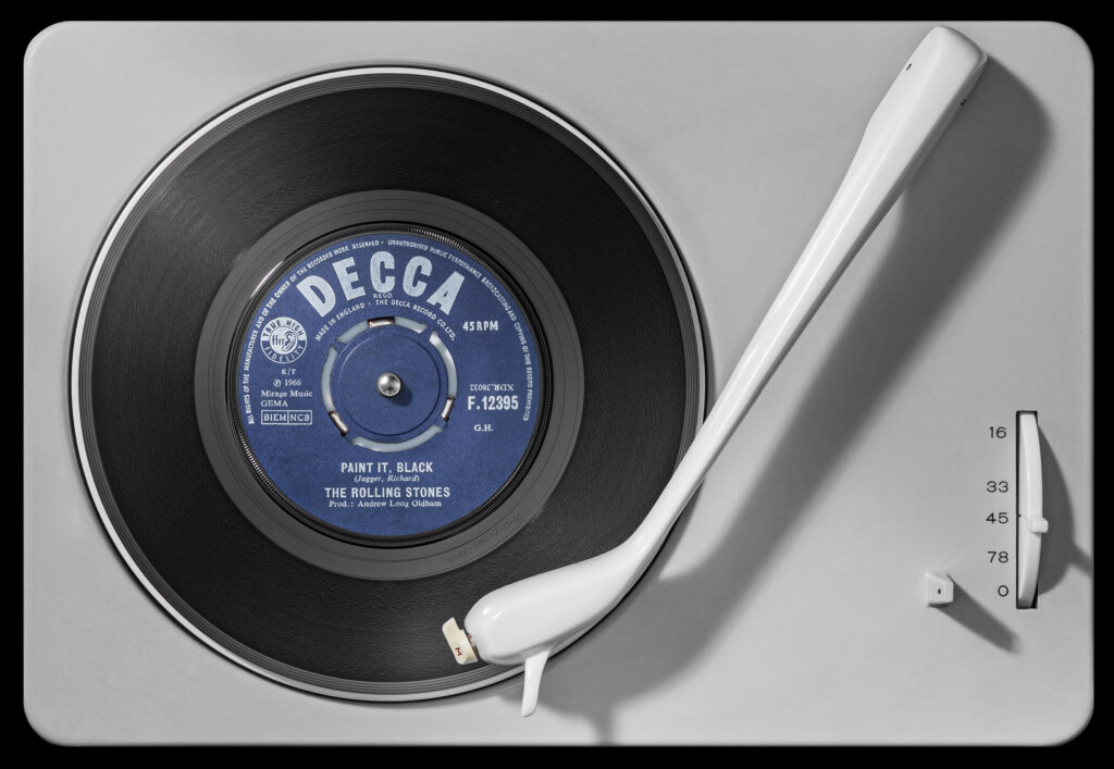 Vinylography Iconic Rolling Stones, Paint It Black on Braun PC3