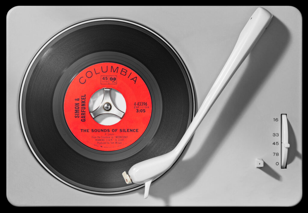 Vinylography Iconic Simon & Garfunkel, The Sounds Of Silence on Braun PC3